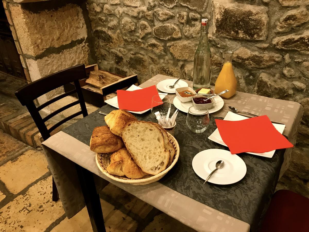 Aux Prisons De Montagny Bed & Breakfast Montagny  Exterior photo